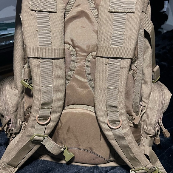 Condor backpack - Picture 3 of 11